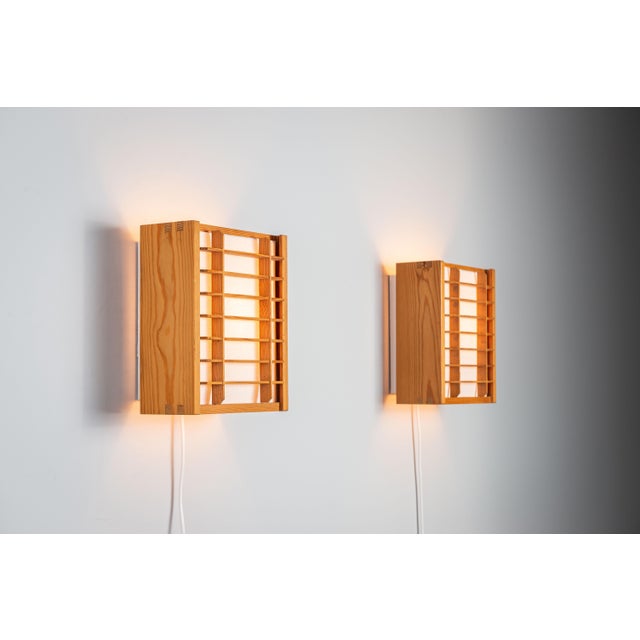 This distinctive pair of vintage wall lamps was produced by Alda in Sweden and reflects the brand’s characteristic...