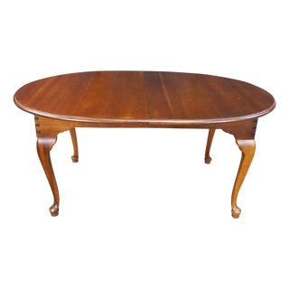Broyhill Furniture Village Tapestry Queen Anne Style Dining Breakfast Table 68" For Sale