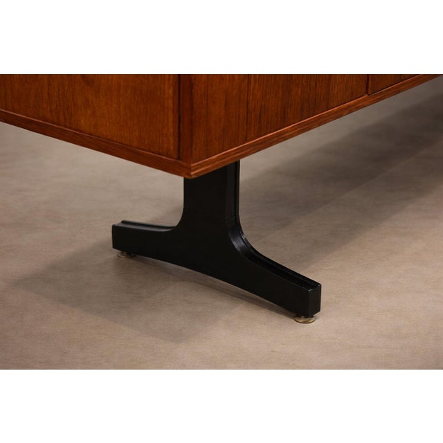 Wood Cimo Brazilian Rosewood Credenza with Ebony-Finished Legs and Brass Hardware, Brazil, 1960s — Architectural Storage with Eight Compartments - Lot 319 For Sale - Image 7 of 17