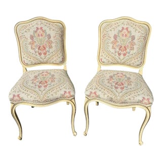 Mid 20th Century Pair of Drexel Attributed Louis XV French Provincial Side Chairs For Sale