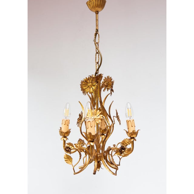 Gold Italian Chandelier in Gilded Metal with Leaves and Flowers, 1970s For Sale - Image 8 of 8
