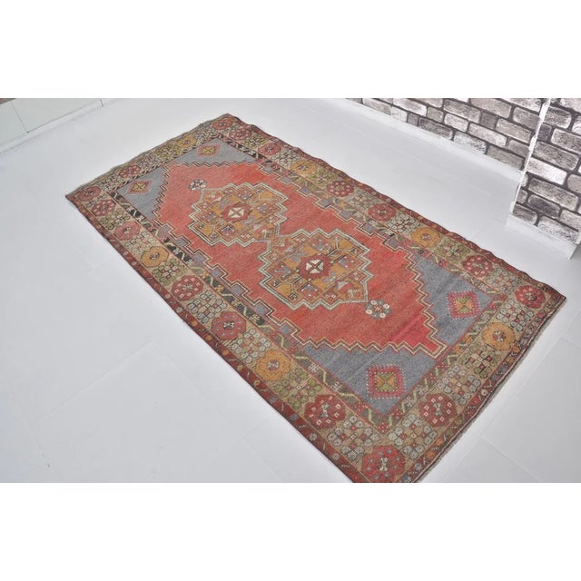 Turkish 1950s Small Neutral Anatolian Rug, Organic Modern Home Decor For Sale - Image 3 of 10