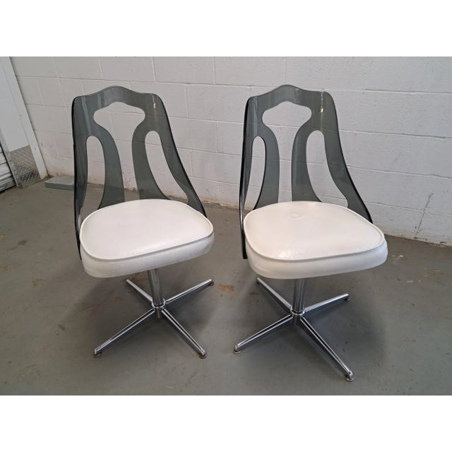 Mid-Century Mod Smoked Lucite Swivel Dining Chairs- Set of 2 For Sale - Image 12 of 12