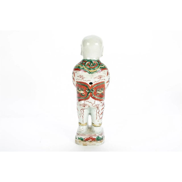 Antique 17th Century Chinese Kangxi Porcelain Figure of Laughing Ho Ho Boy Holding Vase in Famille Vert Glaze For Sale In New York - Image 6 of 13