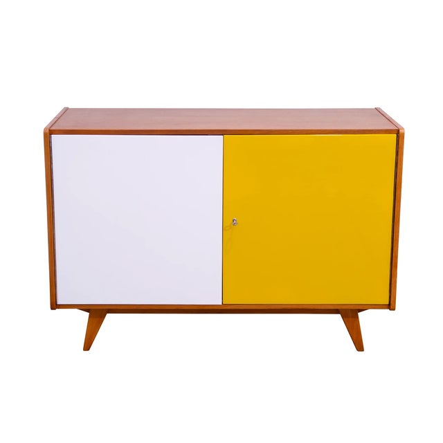 Mid-Century Modern Czech U-450 Sideboard by Jiri Jiroutek for Interiér Praha, 1960s For Sale - Image 3 of 4