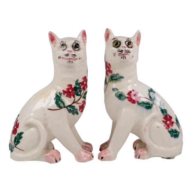 Antique Sponge Ware Pottery Mantel Cats in the style of Wemyss, 1890s, Set of 2 For Sale
