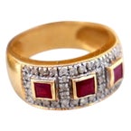 Gold Ring with Diamonds in Brilliant Cut For Sale