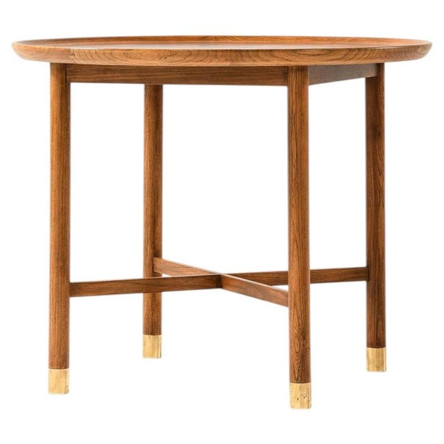 Brown Vintage Coffee Table in Elm and Walnut by K. Thomsen for Mogens Lassen, 1940s For Sale - Image 8 of 8