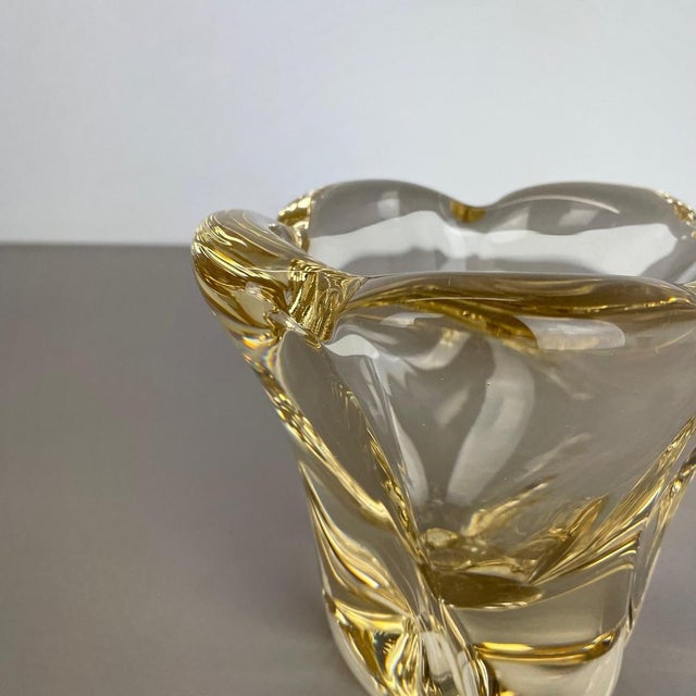Large Crystal Glass Centerpiece Shell Bowl from Daum Nancy, France, 1970s For Sale - Image 8 of 18