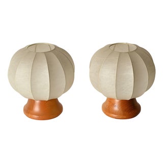 Mid-Century Cocoon Table Lamps with Oak Bases attributed to Achille Castiglioni for Flos, Italy, 1960s, Set of 2 For Sale