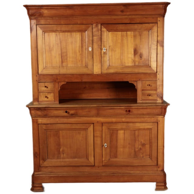 Age/age and origin/origin: The buffet is probably from the period 1820-1840 and the origin is probably France...