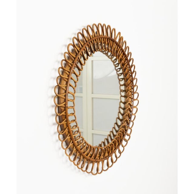 Franco Albini Mid-Century Round Rattan and Bamboo Wall Mirror in the style of Franco Albini, Italy, 1960s For Sale - Image 4 of 11