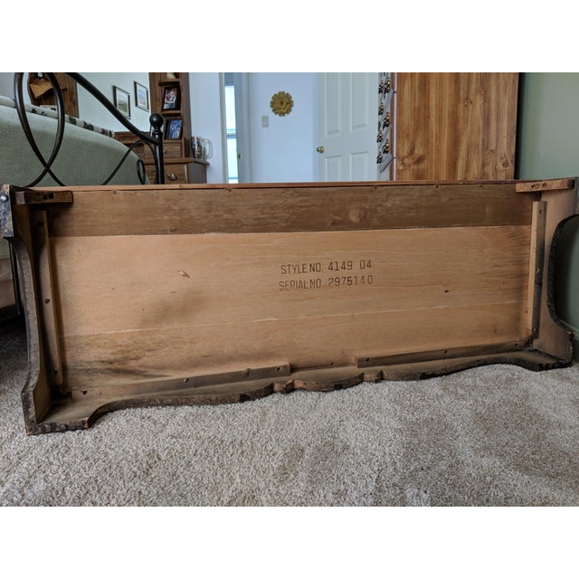 1970s Traditional Lane Cedar Chest With Cushion Top Chairish