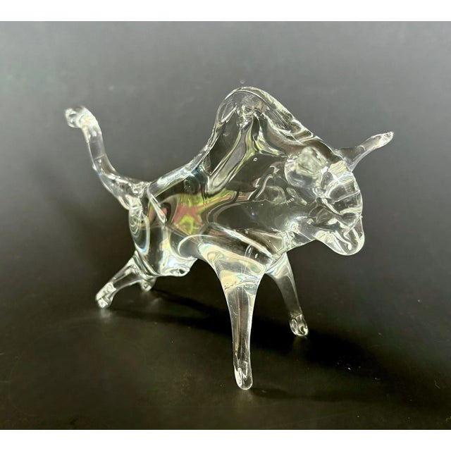 Vintage Blown Glass Bull Figurine – Midcentury Charging Bull For Sale - Image 4 of 6