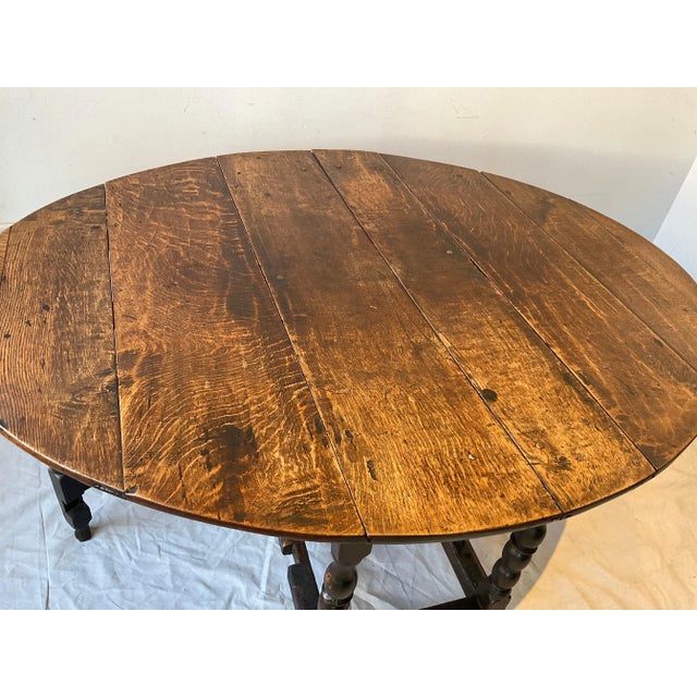 1820s English William and Mary Gateleg Table For Sale - Image 9 of 12