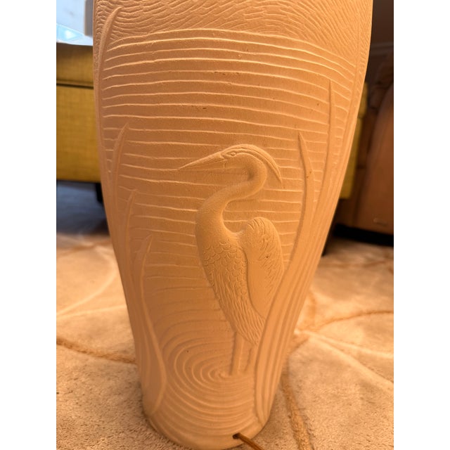 1970s Dayle Rushall Palm Beach Plaster-Style Ceramic Heron Table Lamp For Sale - Image 4 of 12