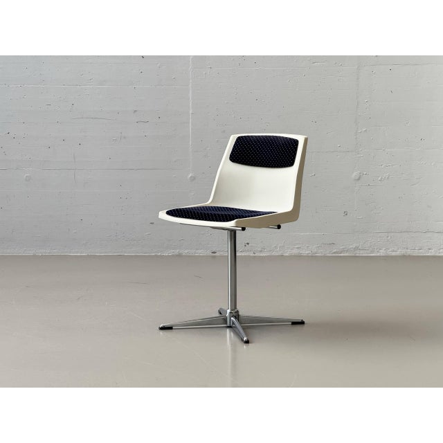 Textile Swivel Chair by Jean-Paul Emonds-Alt, Belgium, 1970s For Sale - Image 7 of 18