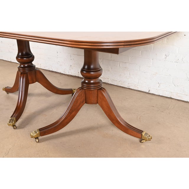 Henredon Georgian Banded Mahogany Double Pedestal Extension Dining Table, Newly Refinished For Sale - Image 11 of 14