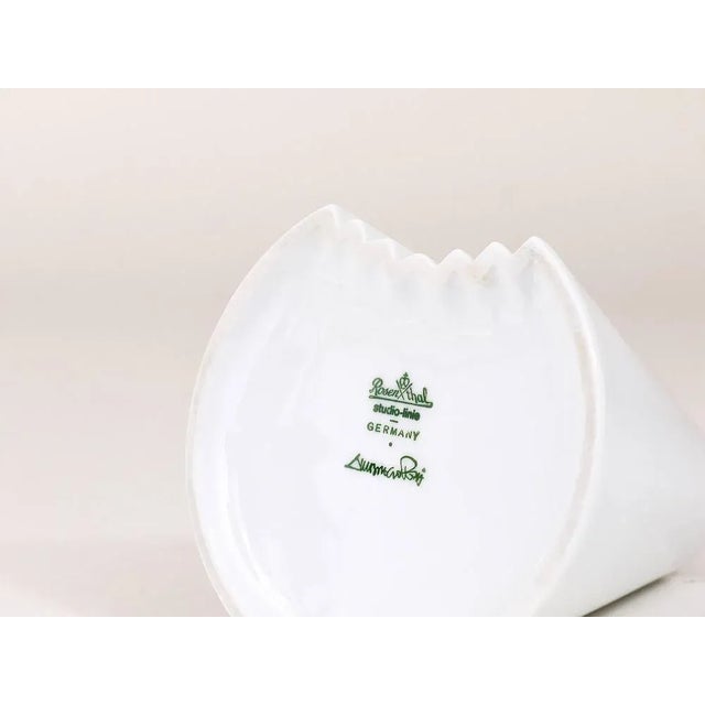 White Geometric Op Art Porcelain Vase by Ambrogio Pozzi for Rosenthal, Germany, 1980s For Sale - Image 9 of 11