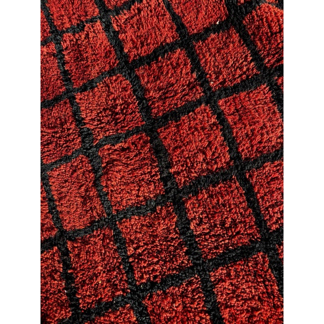 Moroccan Artist Moroccan Geometric Berber Carpet – Luxury Atlas Wool Rug For Sale - Image 4 of 8