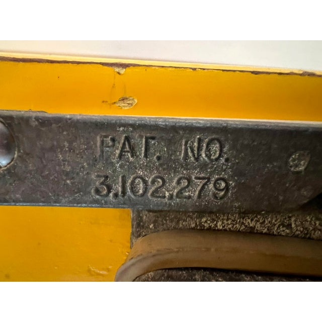 1960s Vintage Early 1960s Pair Cypress Gardens 68" Wood Water Skis | Beach Lodge Nautical Decor For Sale - Image 5 of 5
