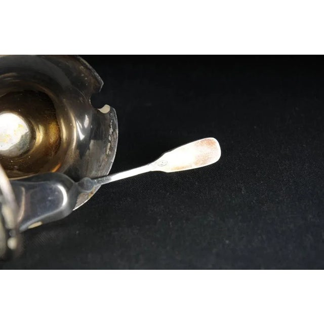Silver Sterling Sugar Box with Spoon by George Nathan & Ridley Hayes, England, Set of 2 For Sale - Image 9 of 11
