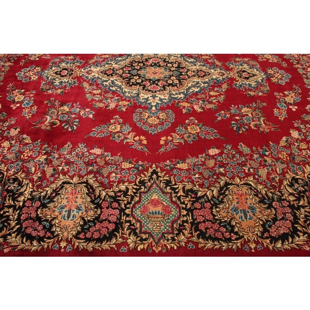 Middle Eastern Rug in Wool For Sale - Image 9 of 11