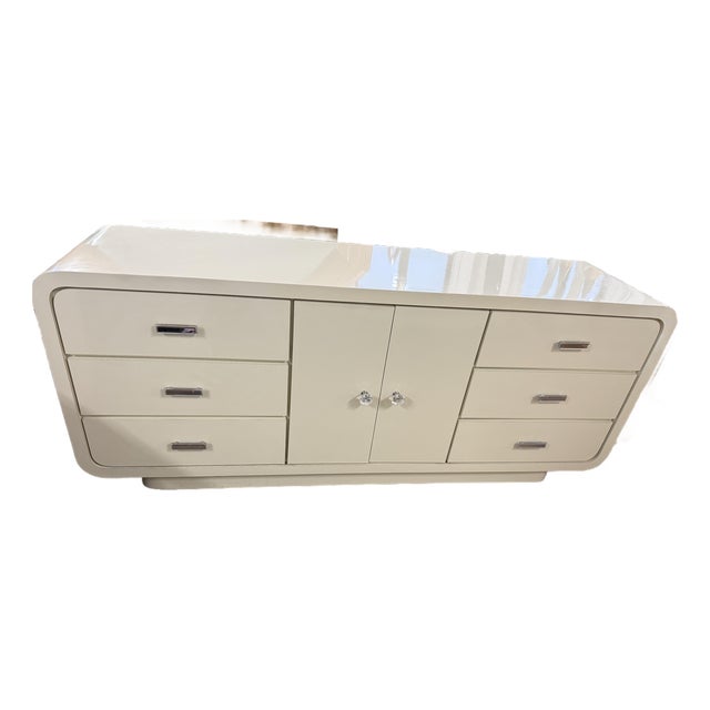 1980s Light Pink Laminate Waterfall 9 Drawers Dresser For Sale