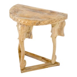 Example of Demi-lune Tables