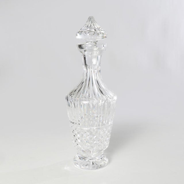 Waterford decanter expertly made. Enhances the spirits it contains. Beautiful cuts that add a look of class to any bar or...