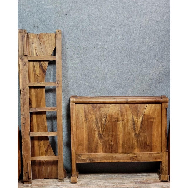 Wood Empire Bed in Walnut, 1810-1820 For Sale - Image 7 of 7