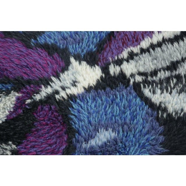Mid-Century Modern Vintage Swedish Rya Rug With Violet and Blue Abstract Pattern - Rug & Kilim For Sale - Image 3 of 8
