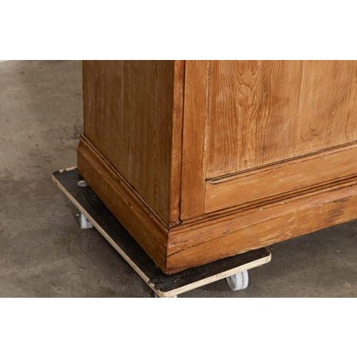 19th Century English Pine Dresser Base, 1880s For Sale - Image 11 of 15