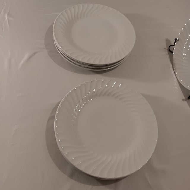 Ceramic 1990s Remington Fine China White Dinner Plates With Swirl Border- Set of 8 For Sale - Image 7 of 7