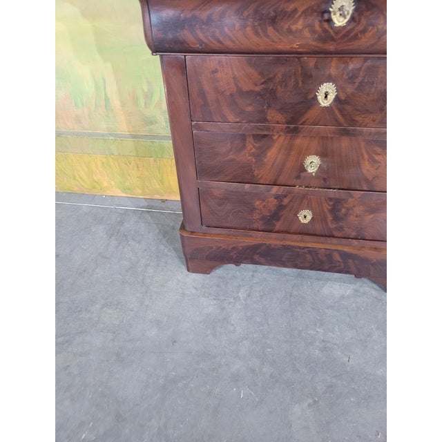 Small Chest of Drawers in Mahogany For Sale - Image 3 of 13