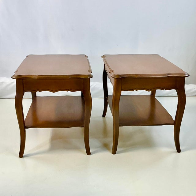Mid-Century Modern 1950s Vintage Bassett French Provincial Maple 2-Tier Side Tables - A Pair. For Sale - Image 3 of 12