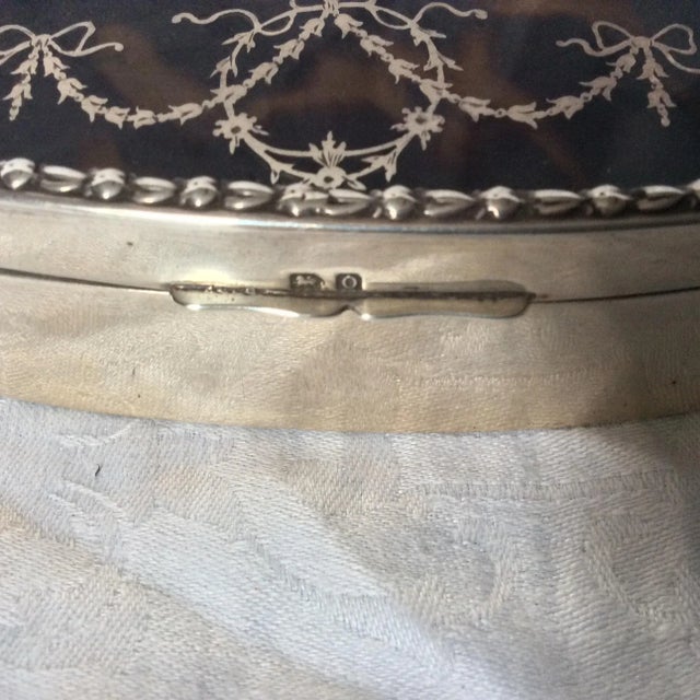 Traditional Antique English Sterling Silver Dresser Box For Sale - Image 3 of 9