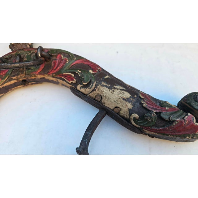 19th-Century Carved and Painted Wooden Horse Collar For Sale - Image 5 of 10