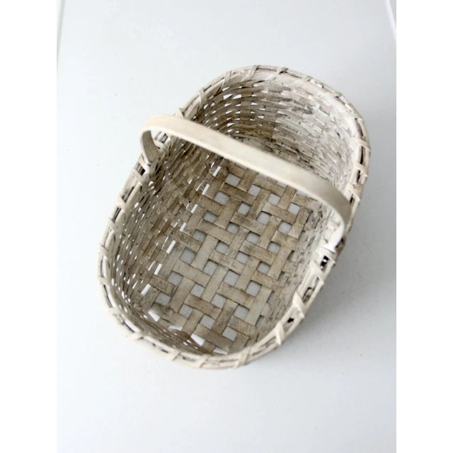 Wood Vintage White Splint Weave Wicker Basket For Sale - Image 7 of 10
