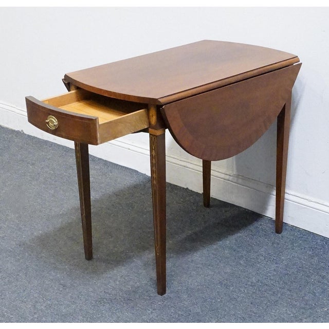 Councill Craftsman Banded Mahogany Traditional Duncan Phyfe Style 37" Drop Leaf Pembroke Accent End Table Table For Sale In Kansas City - Image 6 of 16
