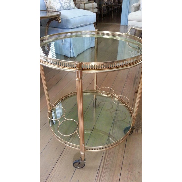 Mid-Century Modern Mid Century Brass Round Rolling Serving Table With Removable Gallery Tray Top and 4 Bottle Holders For Sale - Image 3 of 4