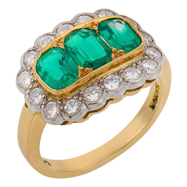 1940s Retro English Gia Colombia No Oil Emerald Diamond 18k Two Tone Gold Ring, Size 4 For Sale