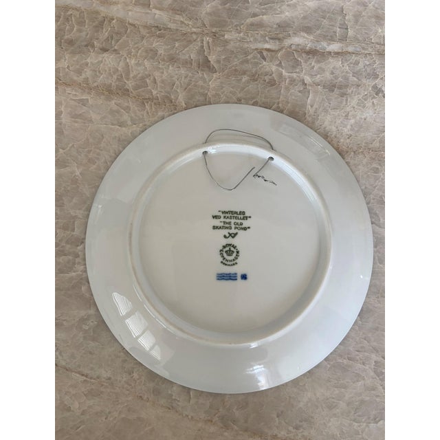 Royal Copenhagan 1989 Royal Copenhagen Blue and White Plate "The Old Skating Pond" - 7", Denmark For Sale - Image 4 of 4