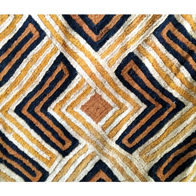 African Kuba Kasai Velvet Raffia Textile Zaire 25 "By 22.25" For Sale - Image 4 of 7