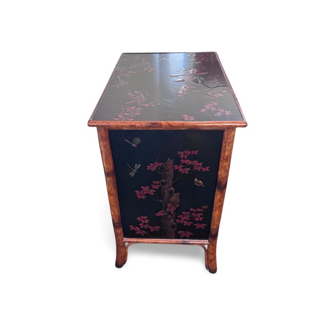 1990s Theodore Alexander Chinoiserie Lacquer Chest Bird Motif W/ Bamboo Hardware 4 Drawer For Sale - Image 9 of 14