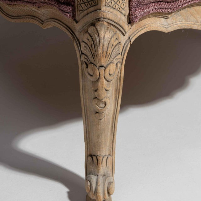 French 19th Century France Louis XIV Antique White Wood Armchair For Sale - Image 3 of 10