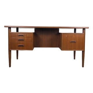 1960s Danish Modern Floating Top Teak Desk Attributed to Johannes Sorth for Bornholm Møbelfabrik For Sale