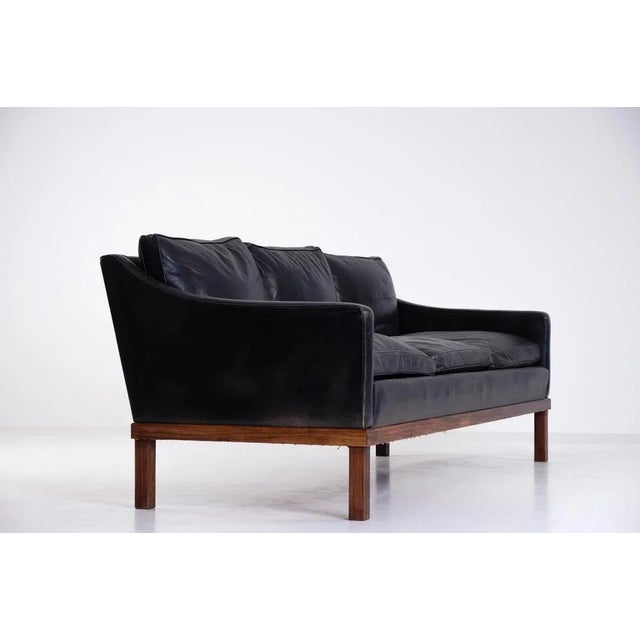 Black Sofa Model President attributed to Ib Kofod-Larsen, 1960s For Sale - Image 8 of 11