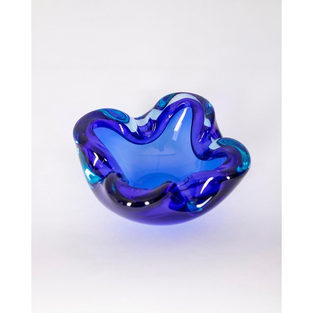 Mid-Century Modern Vintage Italian Ashtray in Blue Murano Glass, 1970s For Sale - Image 3 of 8