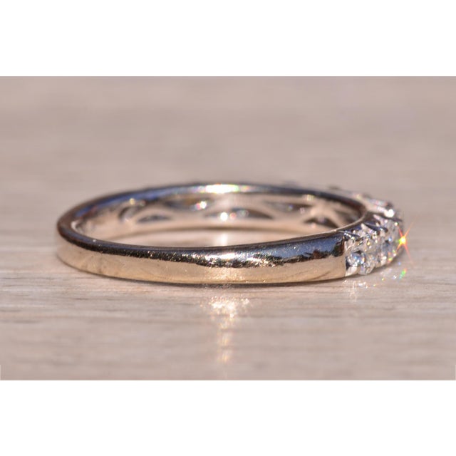 Late 20th Century The 9th Street: French Set Natural Diamond Band in White Gold For Sale - Image 5 of 10